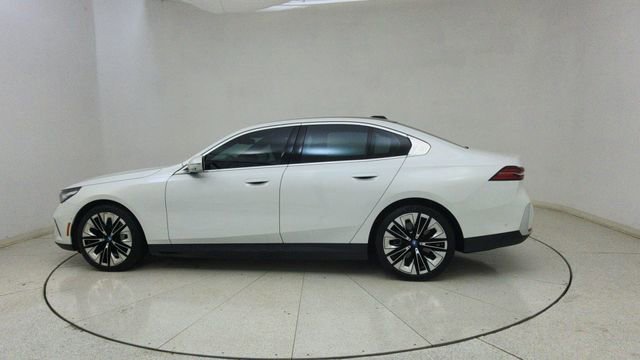 Used 2025 BMW i5 xDrive40 w/ Premium Package AWD/4WD image 71