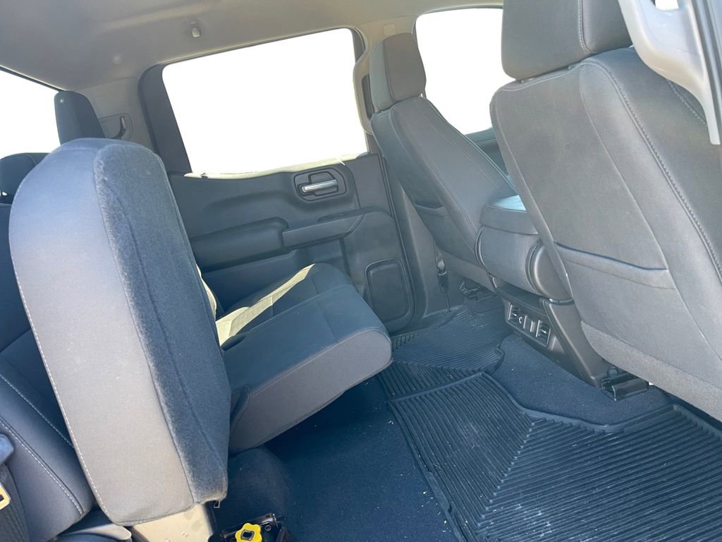 Used 2021 Chevrolet Silverado 1500 LT image 18