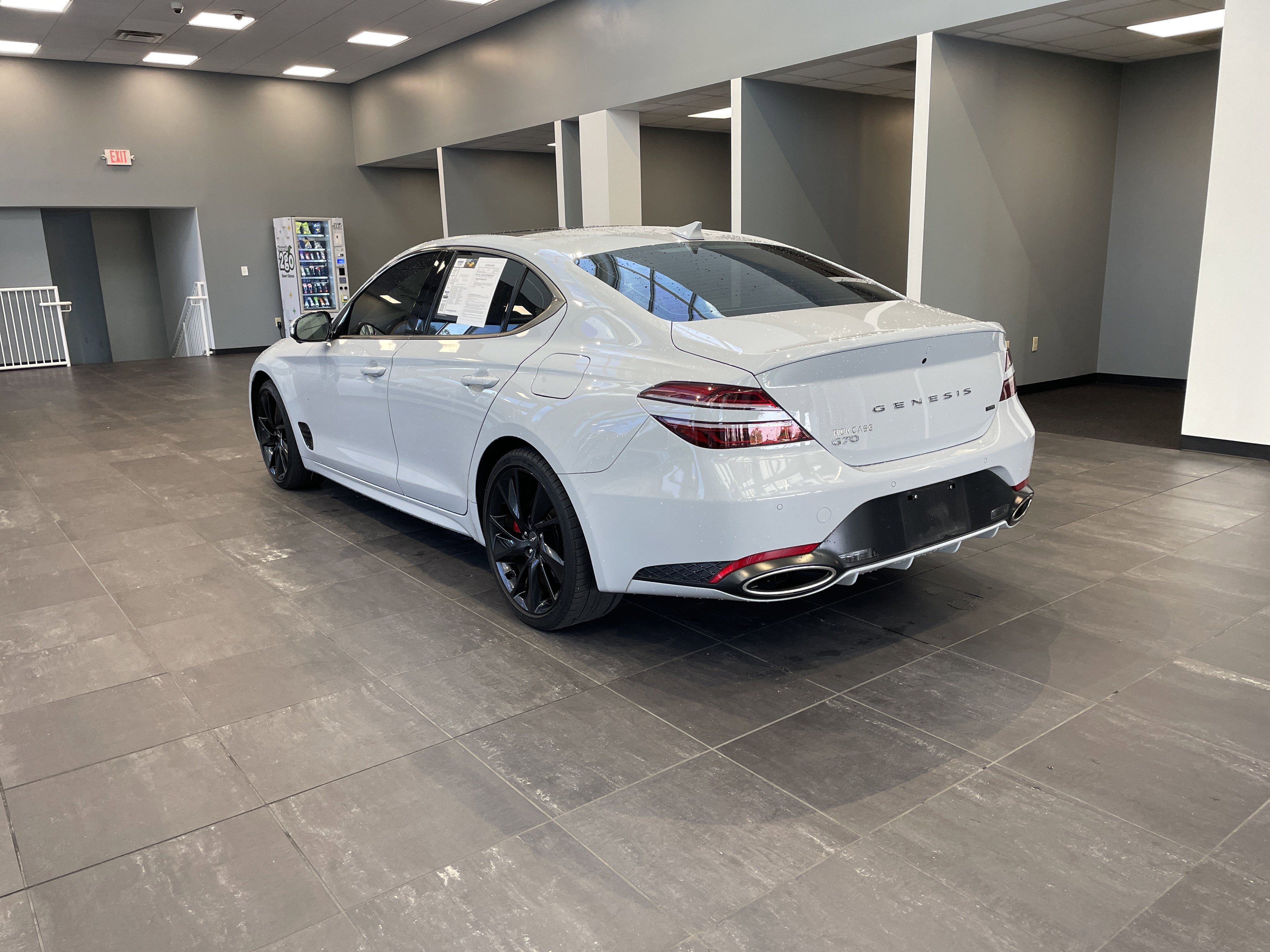 Used 2023 Genesis G70 3.3T w/ Sport Prestige Package RWD image 8