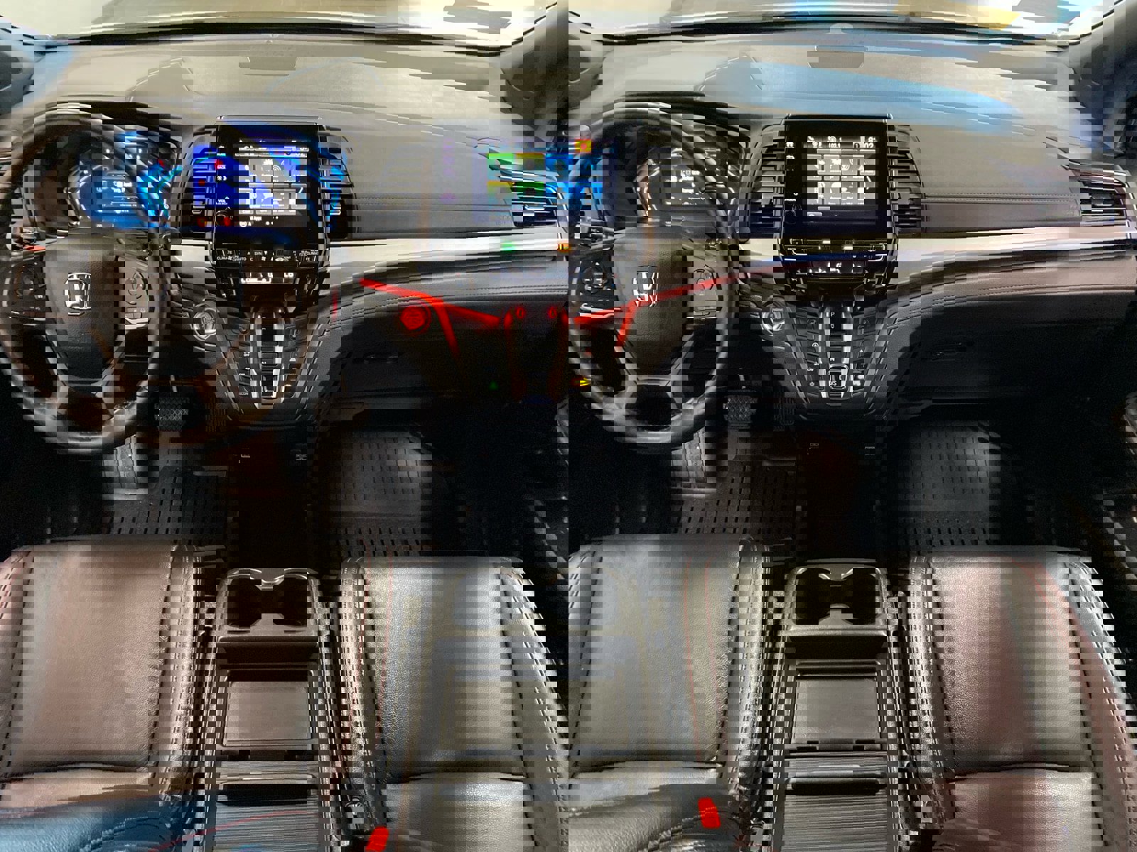 Used 2024 Honda Odyssey Sport image 11