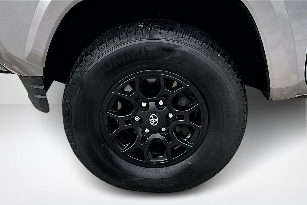 Used 2021 Toyota Tacoma SR5 w/ Technology Package image 34