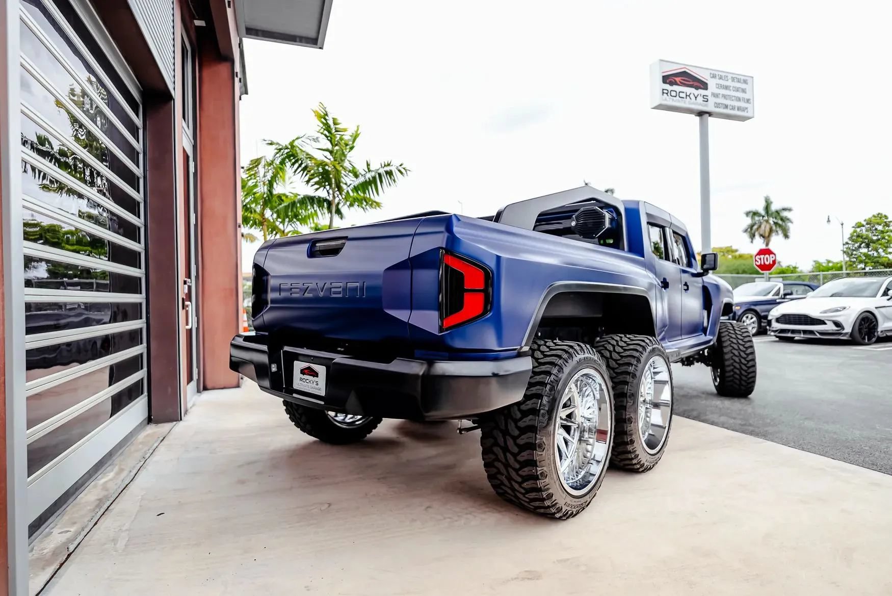 Used 2021 Jeep Gladiator Sport AWD/4WD image 7