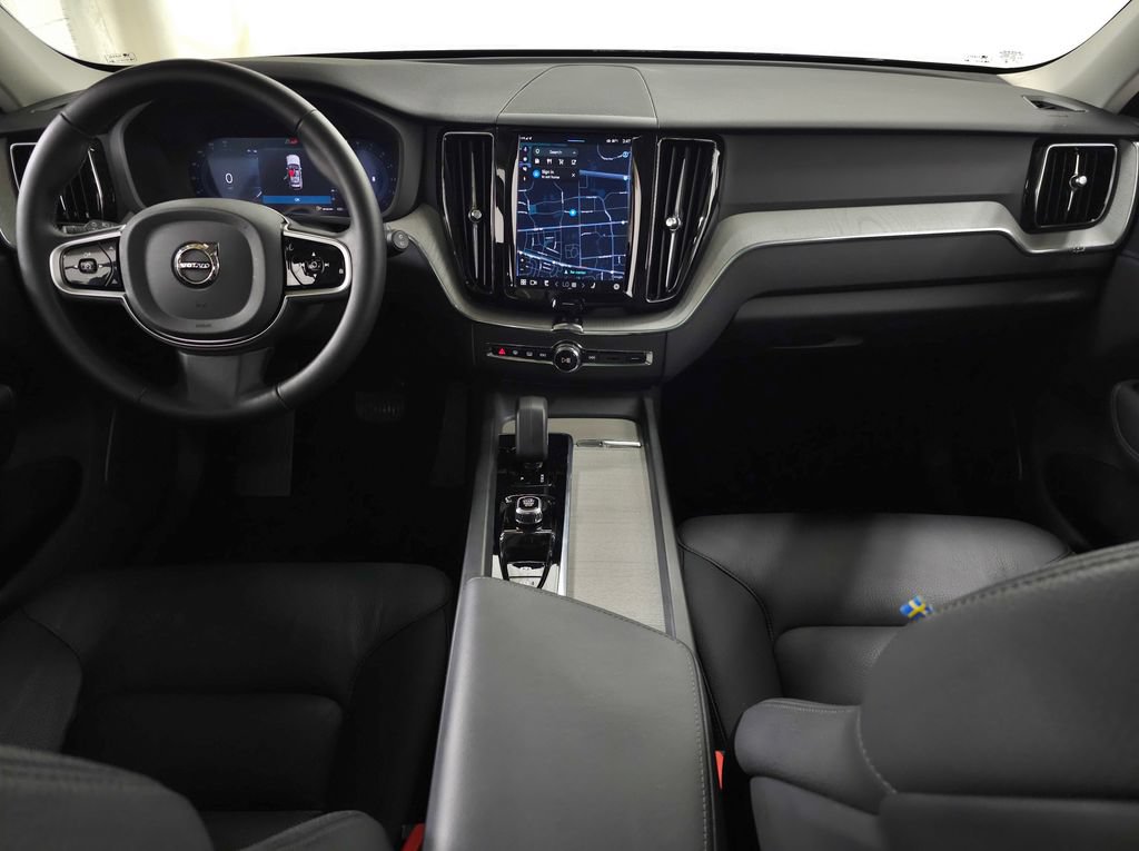 Certified 2025 Volvo XC60 B5 Plus AWD/4WD image 12