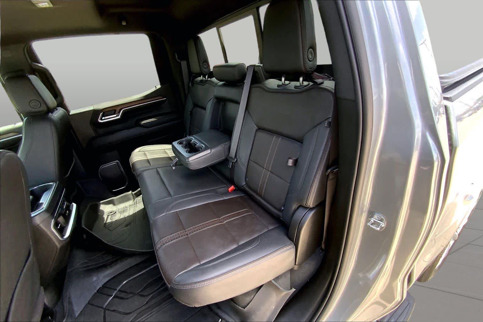Certified 2023 Chevrolet Silverado 1500 High Country w/ High Country Premium Package AWD/4WD image 21