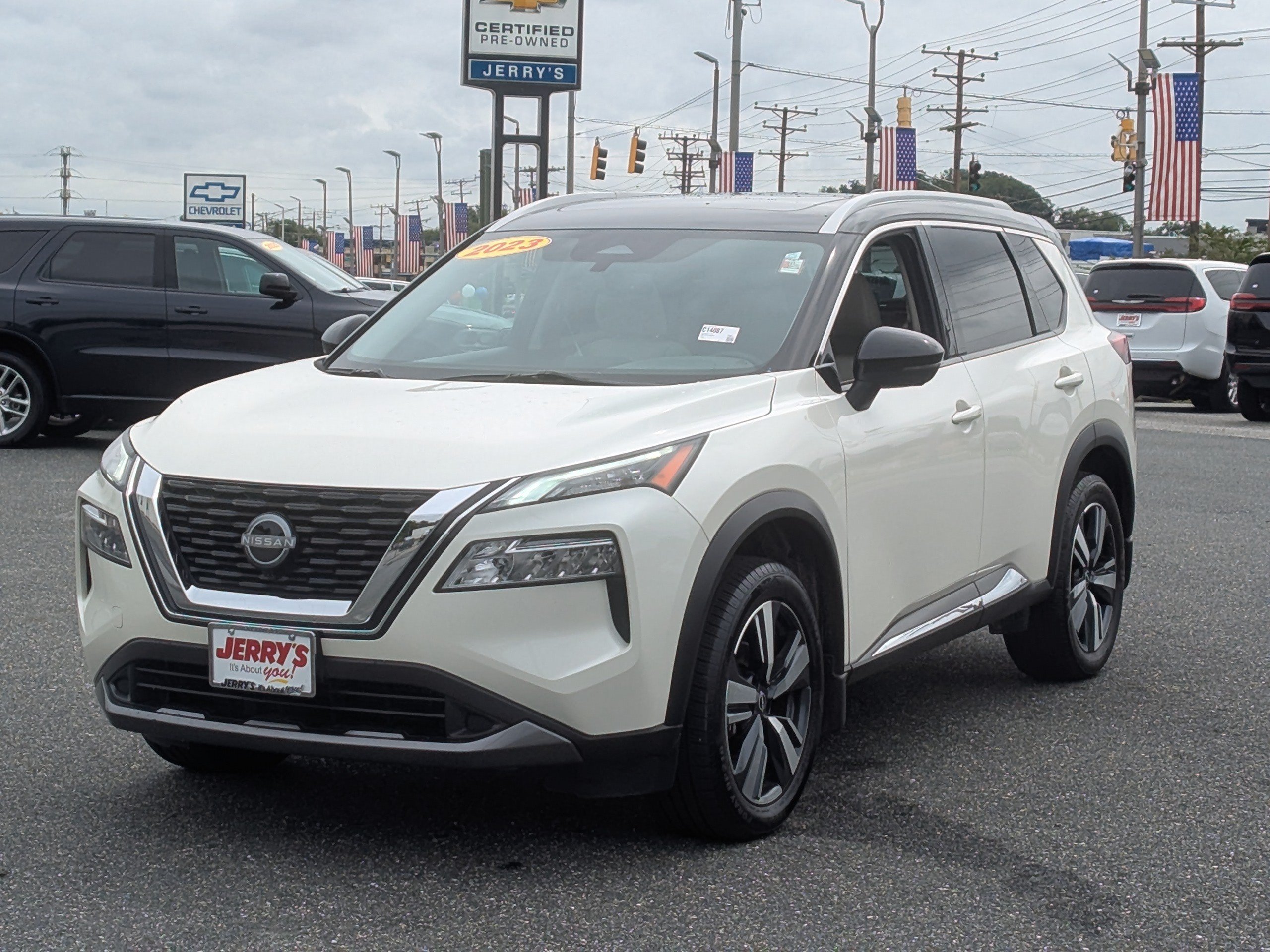 Used 2023 Nissan Rogue SL AWD/4WD image 4