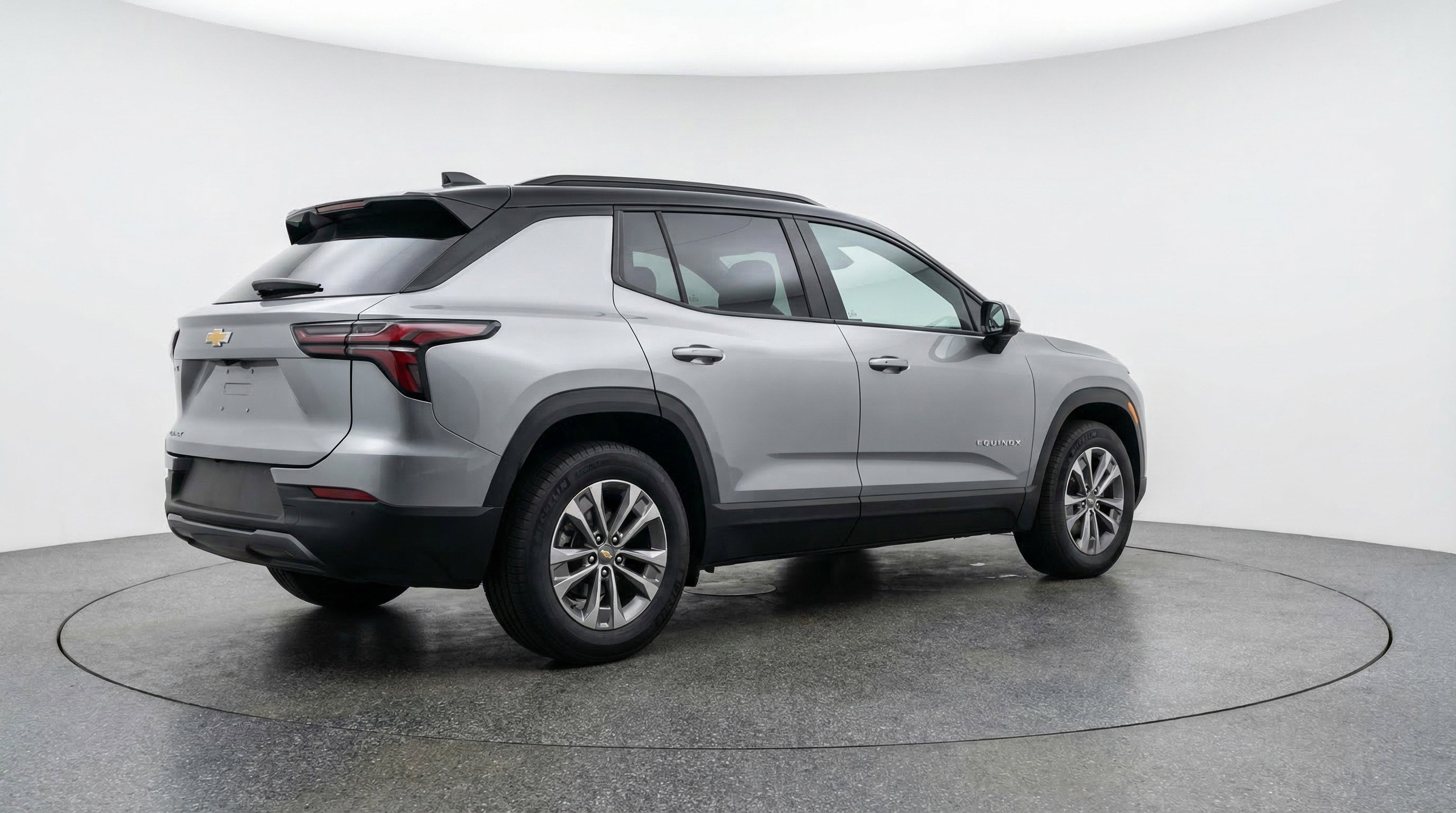 Used 2025 Chevrolet Equinox LT image 9