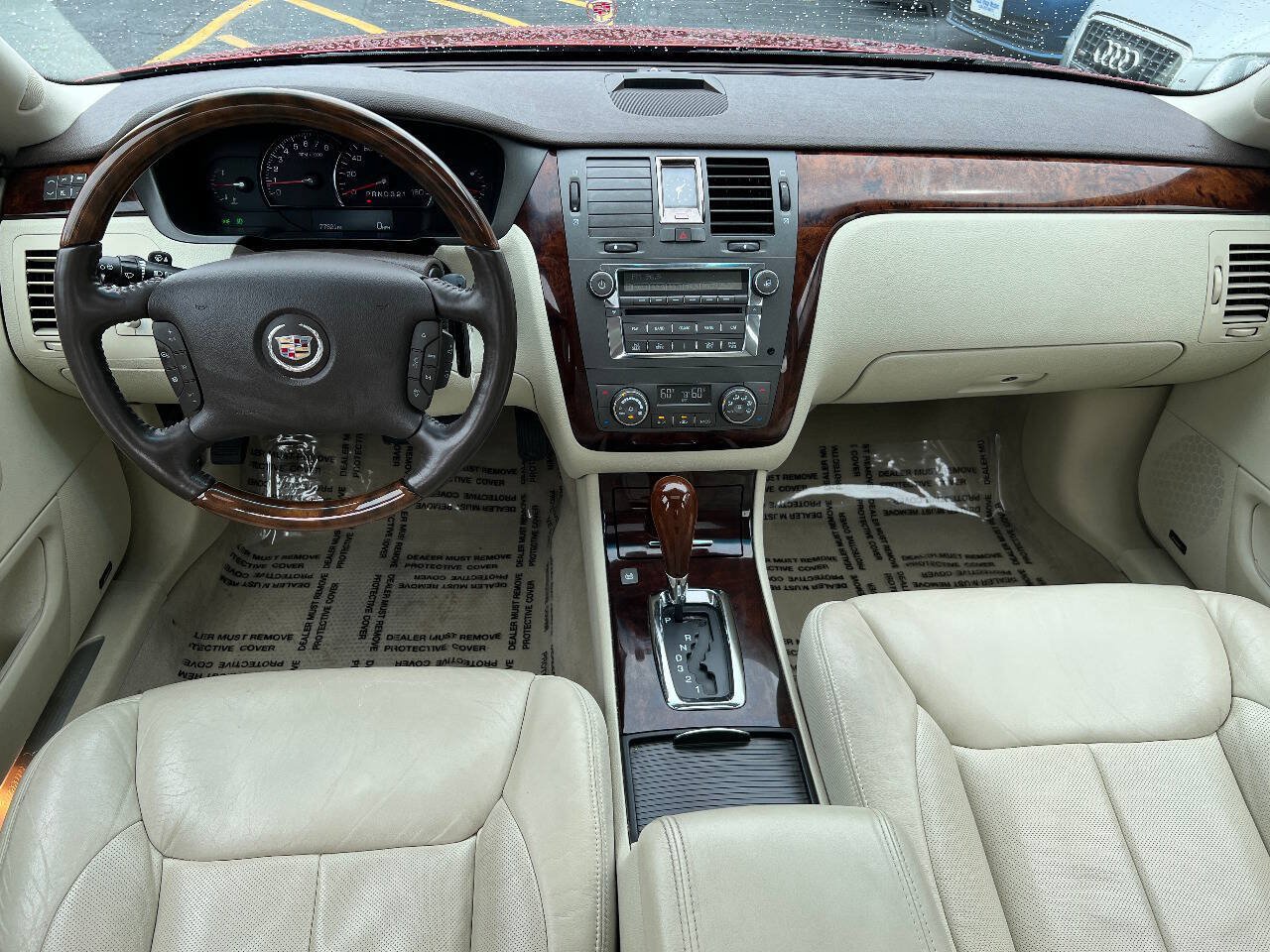 Used 2009 Cadillac DTS FWD image 33