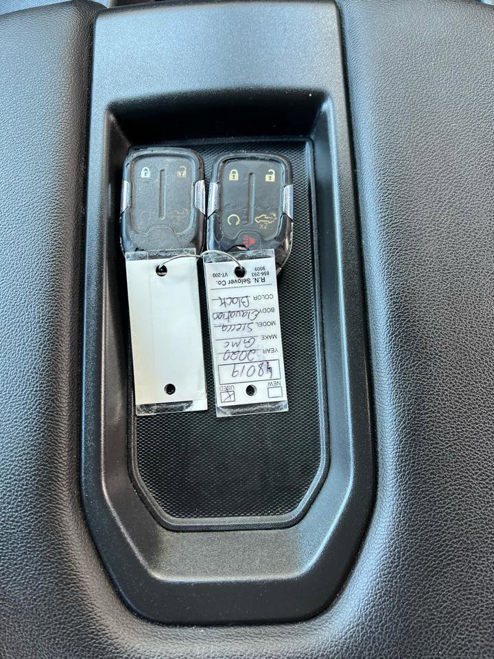 Used 2020 GMC Sierra 1500 Elevation w/ Elevation Value Package image 19