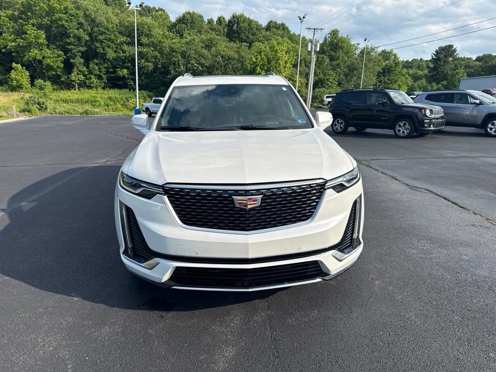 Used 2023 Cadillac XT6 Premium Luxury w/ Technology Package AWD/4WD image 3