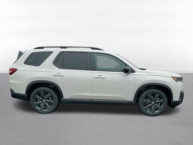 New 2026 Honda Pilot Sport image 4