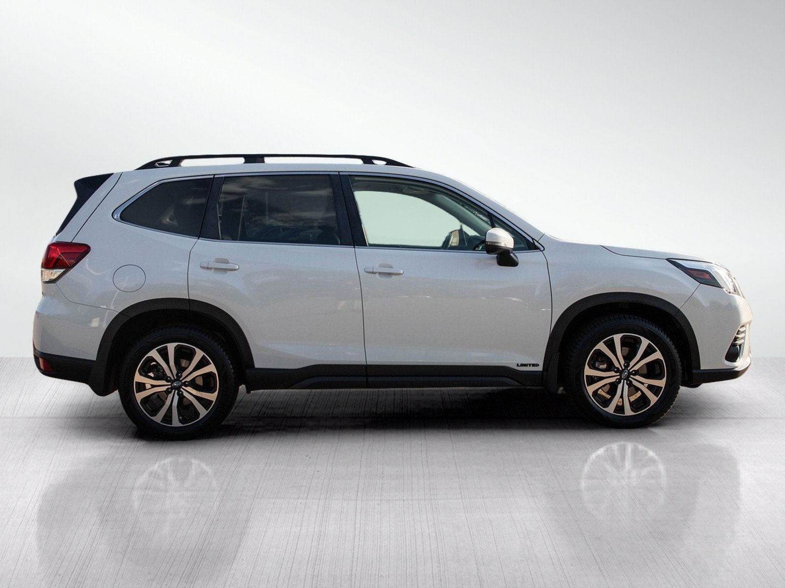 Used 2024 Subaru Forester Limited AWD/4WD image 7