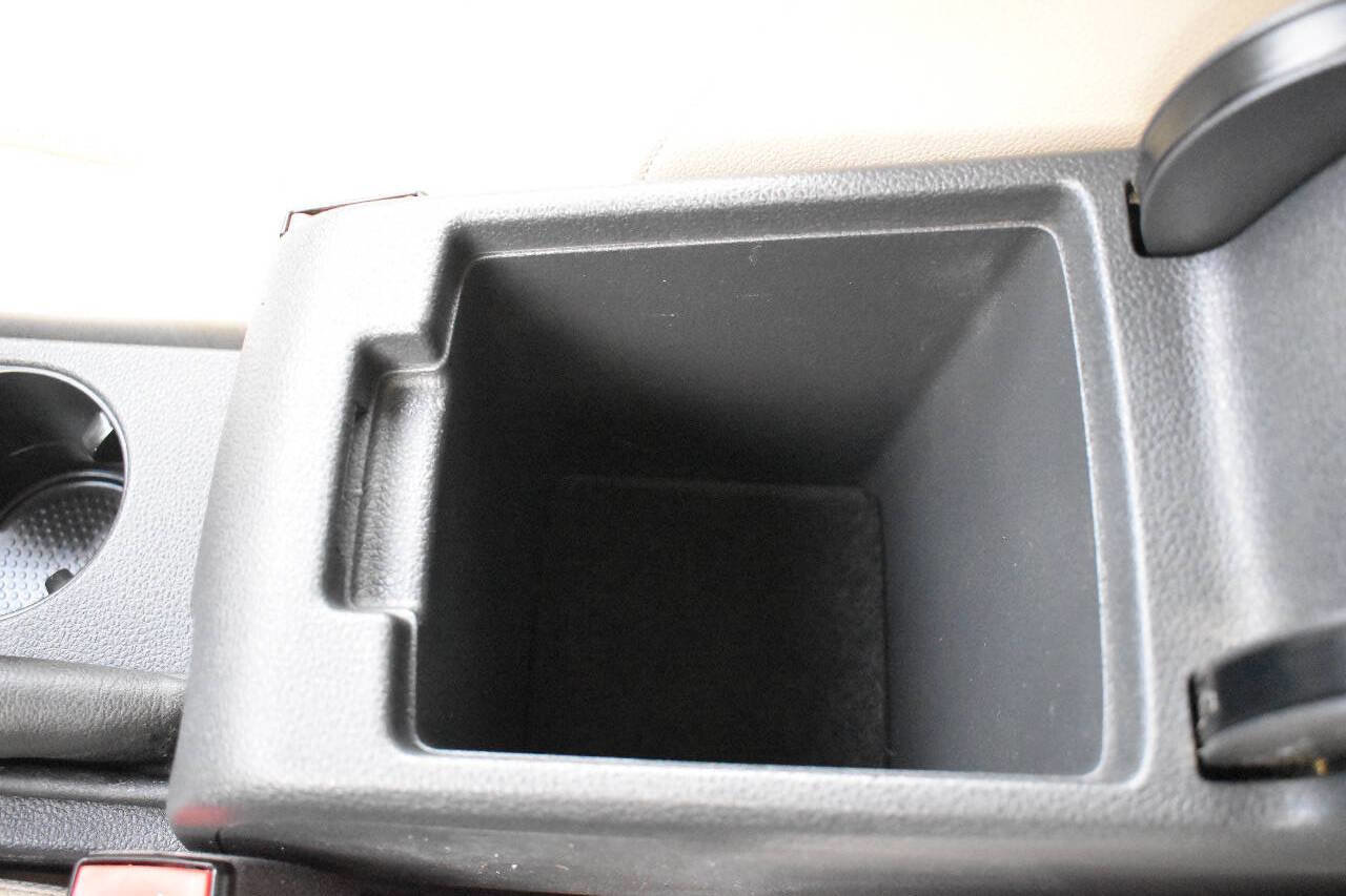 Used 2016 Volkswagen Jetta SEL image 28