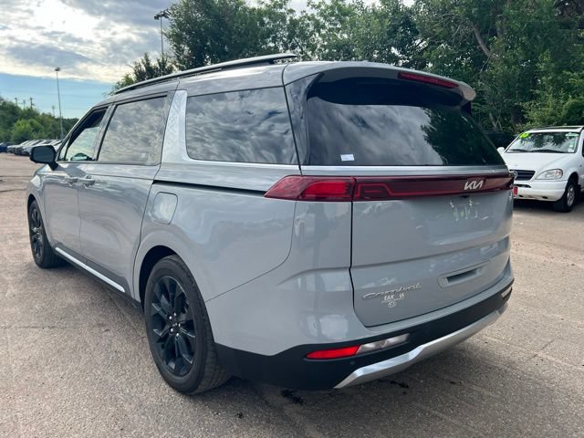 Used 2022 Kia Carnival SX Prestige FWD image 3