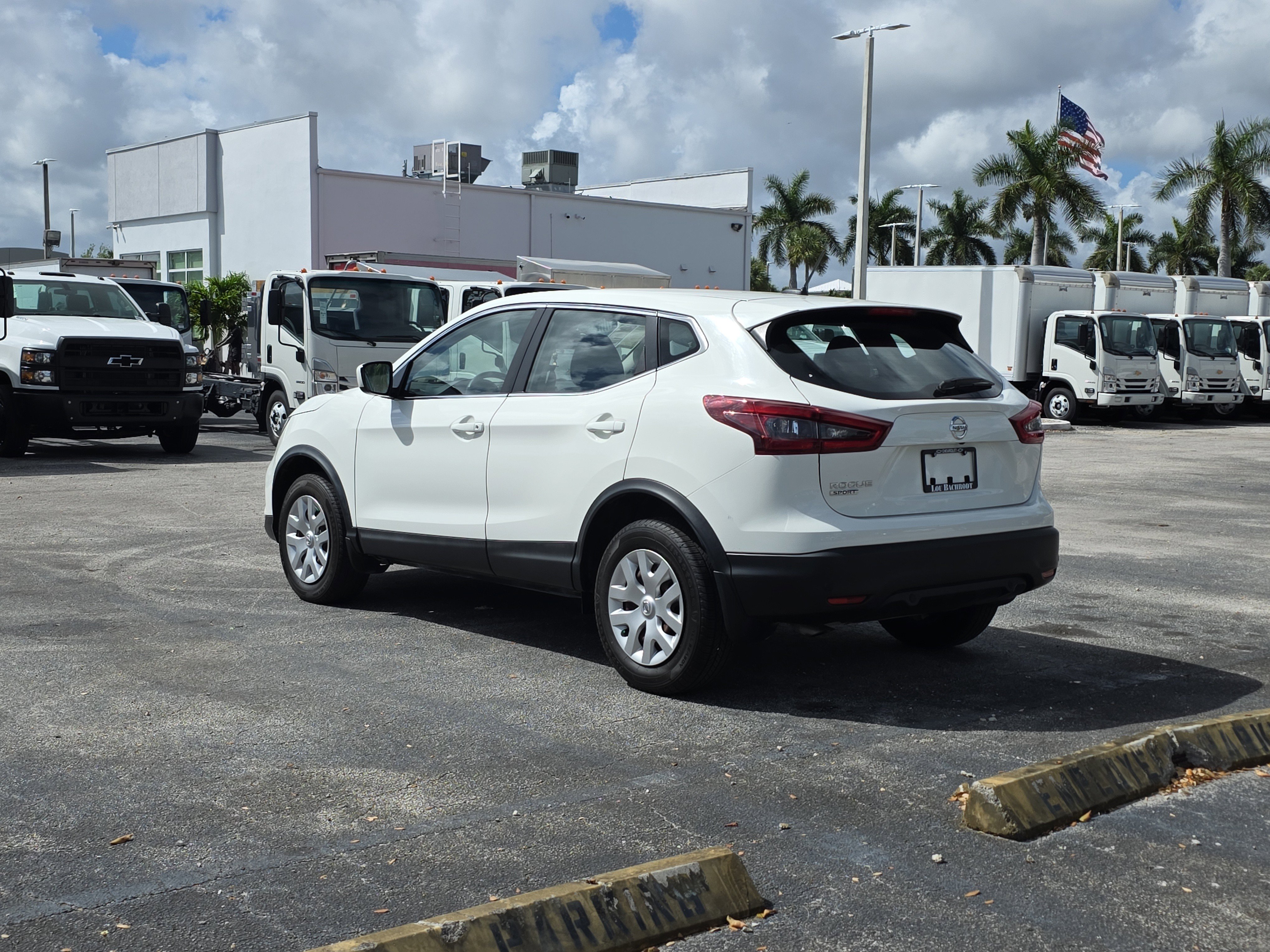 Used 2020 Nissan Rogue Sport S image 5
