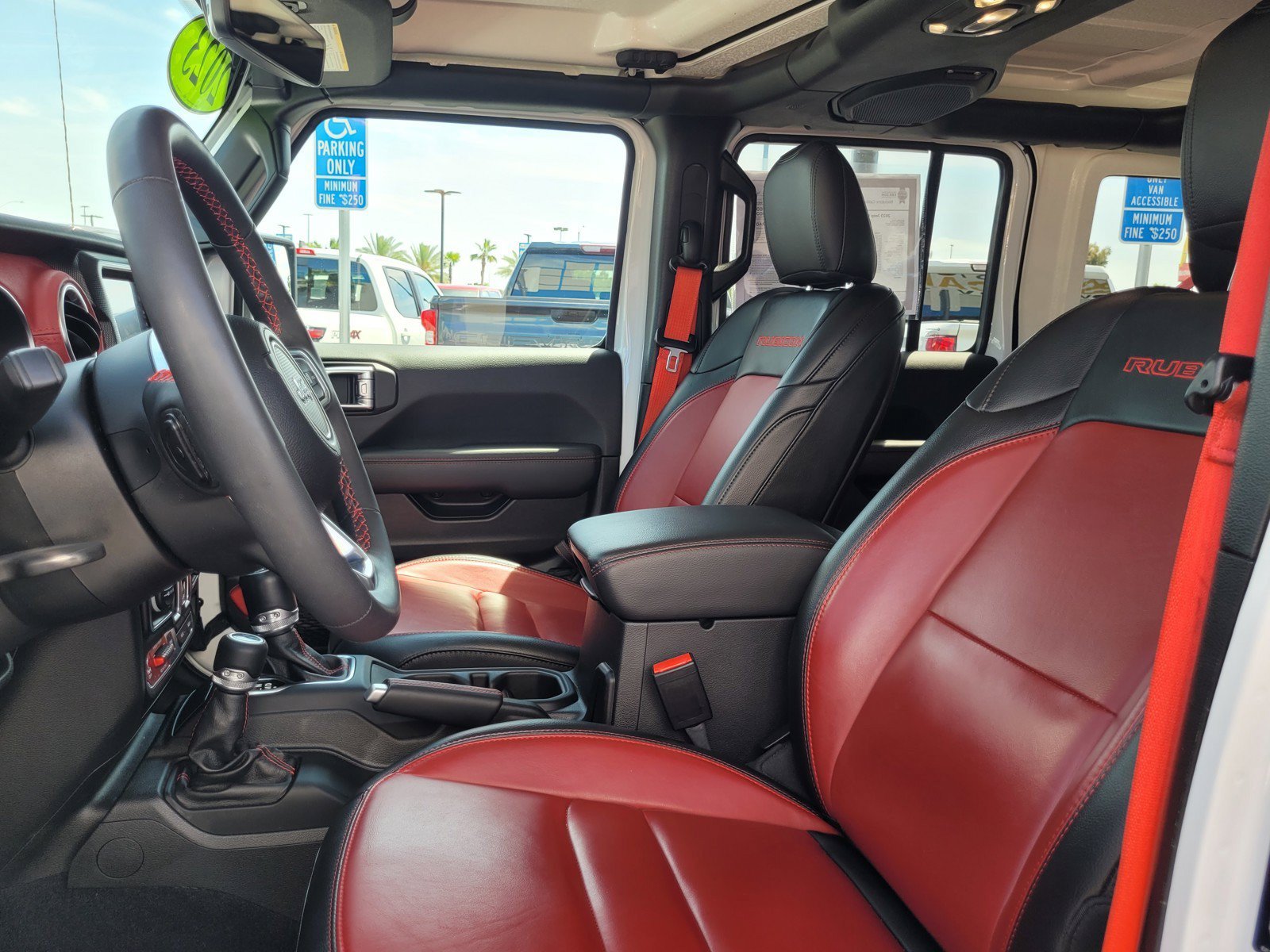 Used 2023 Jeep Wrangler Unlimited Rubicon 4xe AWD/4WD image 11
