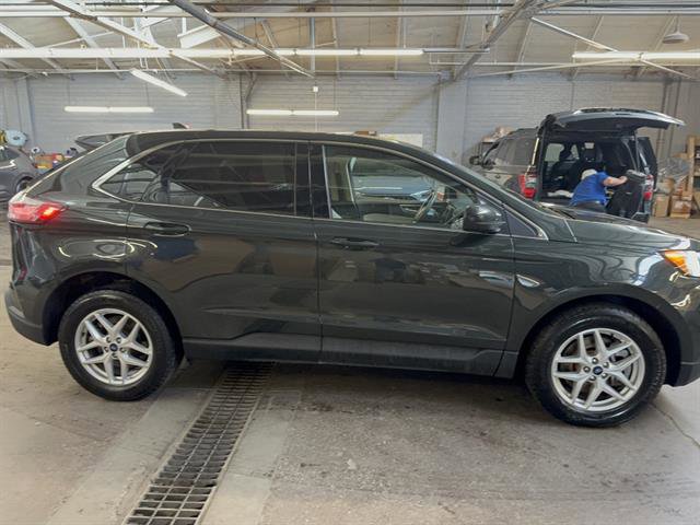 Certified 2022 Ford Edge SEL w/ Convenience Package image 18