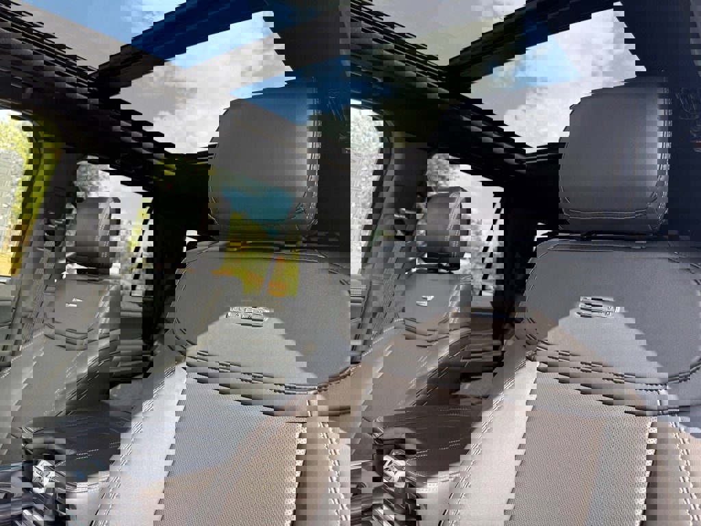 New 2025 Ford Expedition Max Platinum image 16