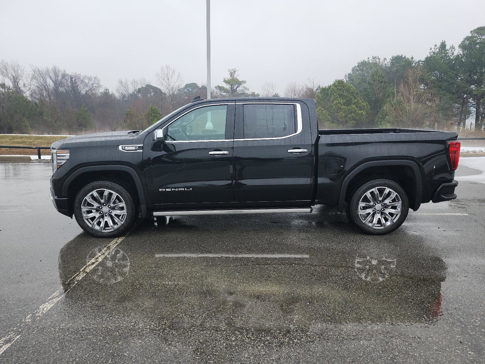 New 2026 GMC Sierra 1500 Denali w/ Denali Reserve Package AWD/4WD image 2