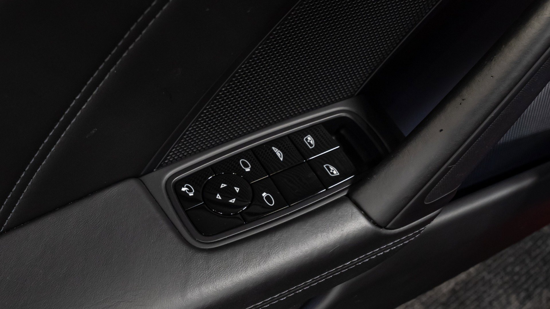 Used 2021 Porsche 911 Turbo S image 41