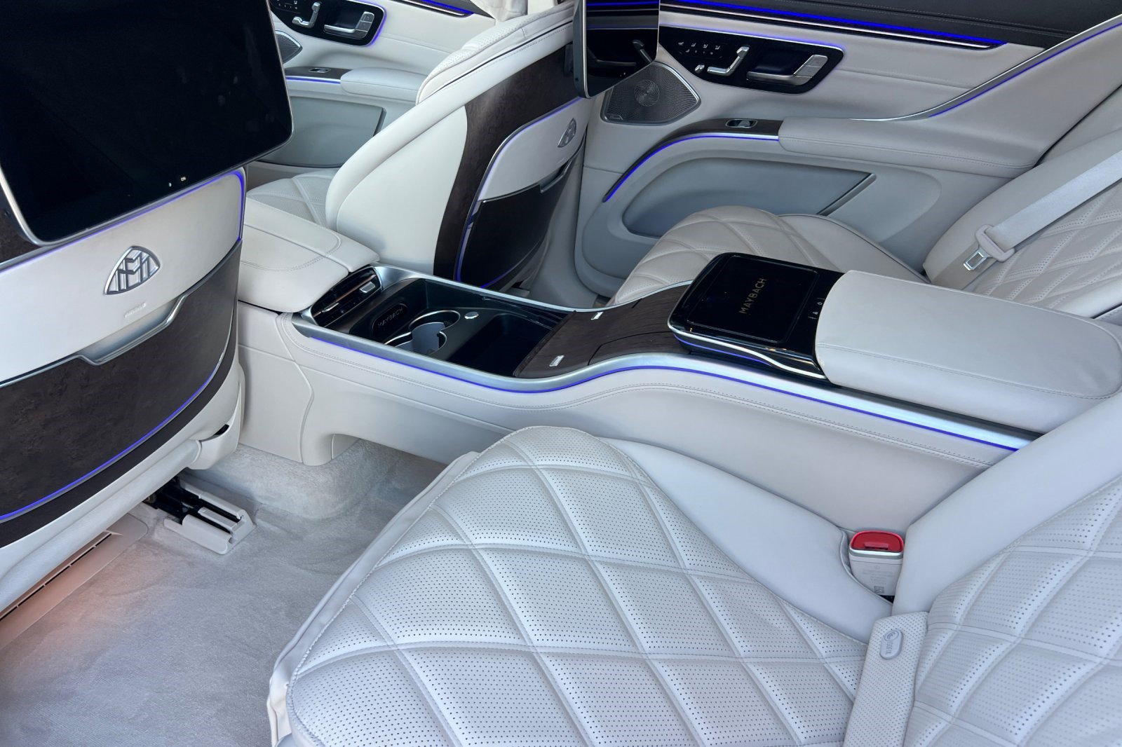 Certified 2024 Mercedes-Benz Maybach EQS 680 4MATIC image 25