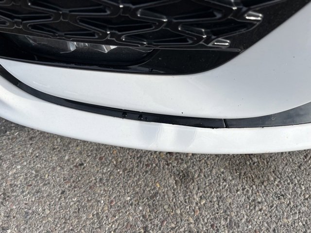 Used 2022 Chrysler Pacifica Touring image 2