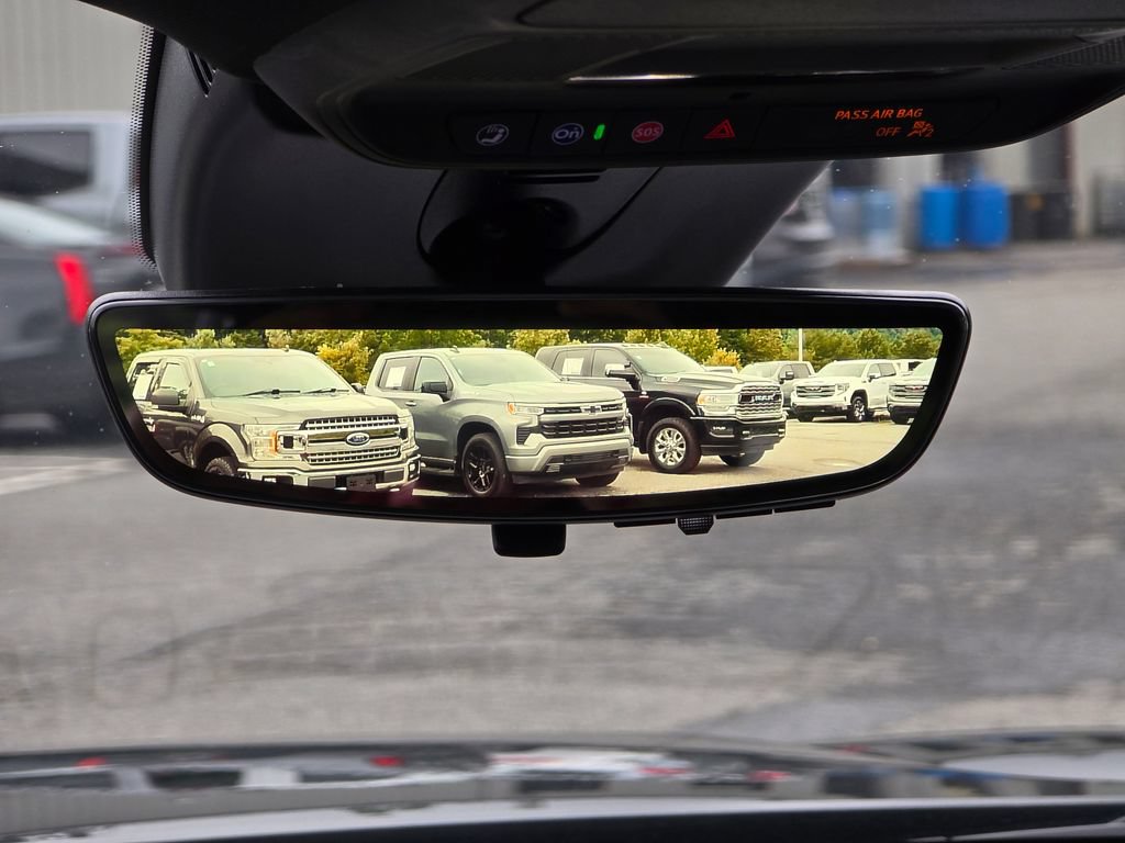 New 2026 Chevrolet Traverse LT w/ Midnight/Sport Edition FWD image 11
