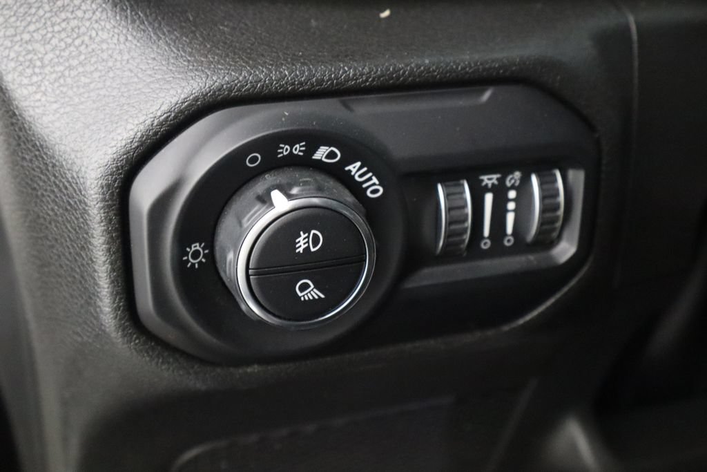 Used 2022 Jeep Gladiator Mojave w/ LED Lighting Group AWD/4WD image 23