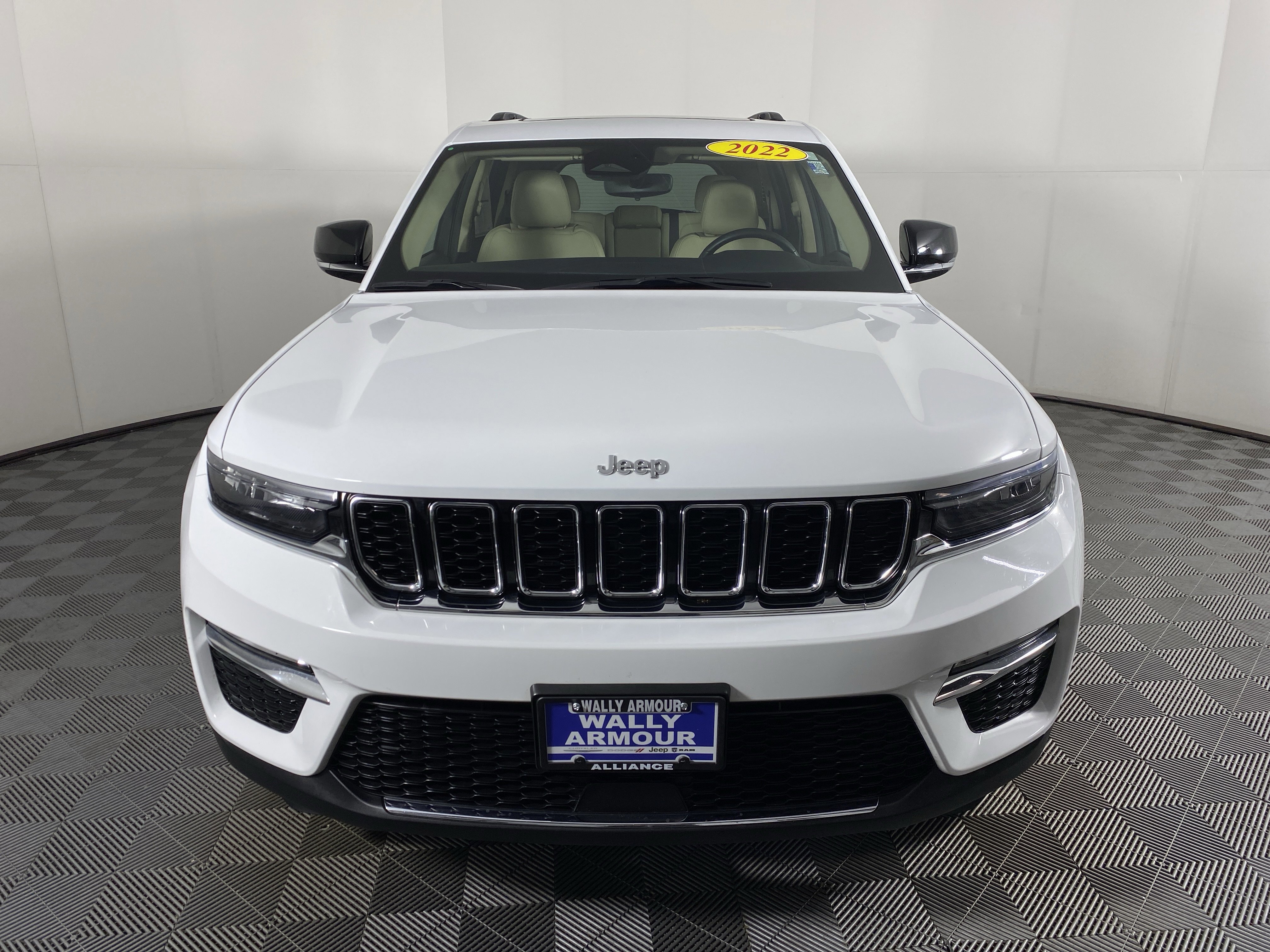 Used 2022 Jeep Grand Cherokee Limited image 14