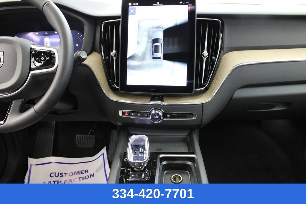 New 2026 Volvo XC60 B5 Plus w/ Protection Package Premier image 22