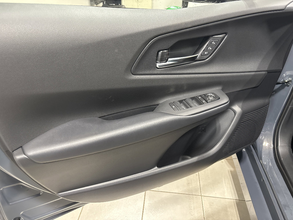 New 2026 Toyota Prius Plug-In Hybrid image 8