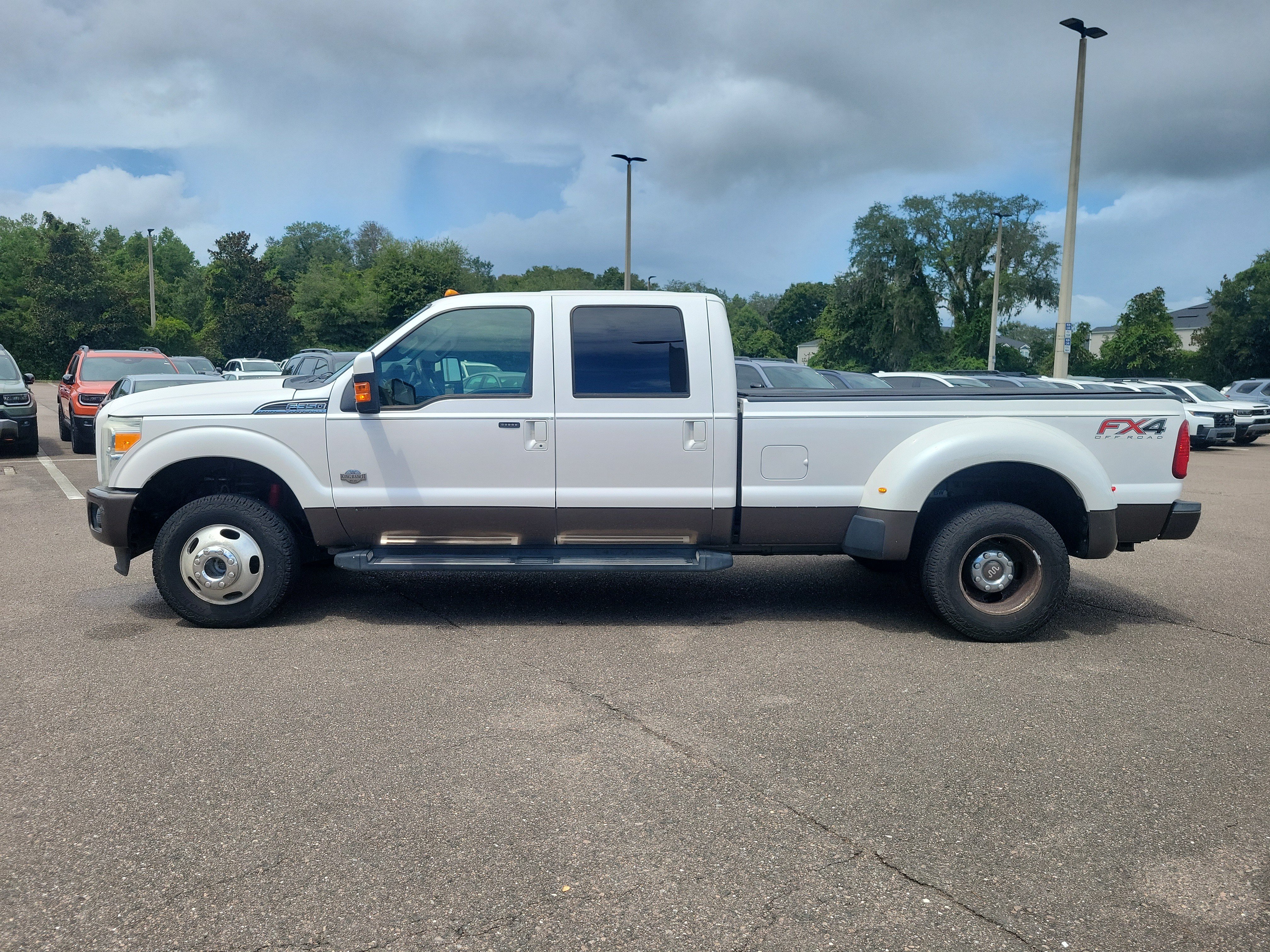 Used 2015 Ford F350 King Ranch w/ FX4 Off-Road Package AWD/4WD image 2