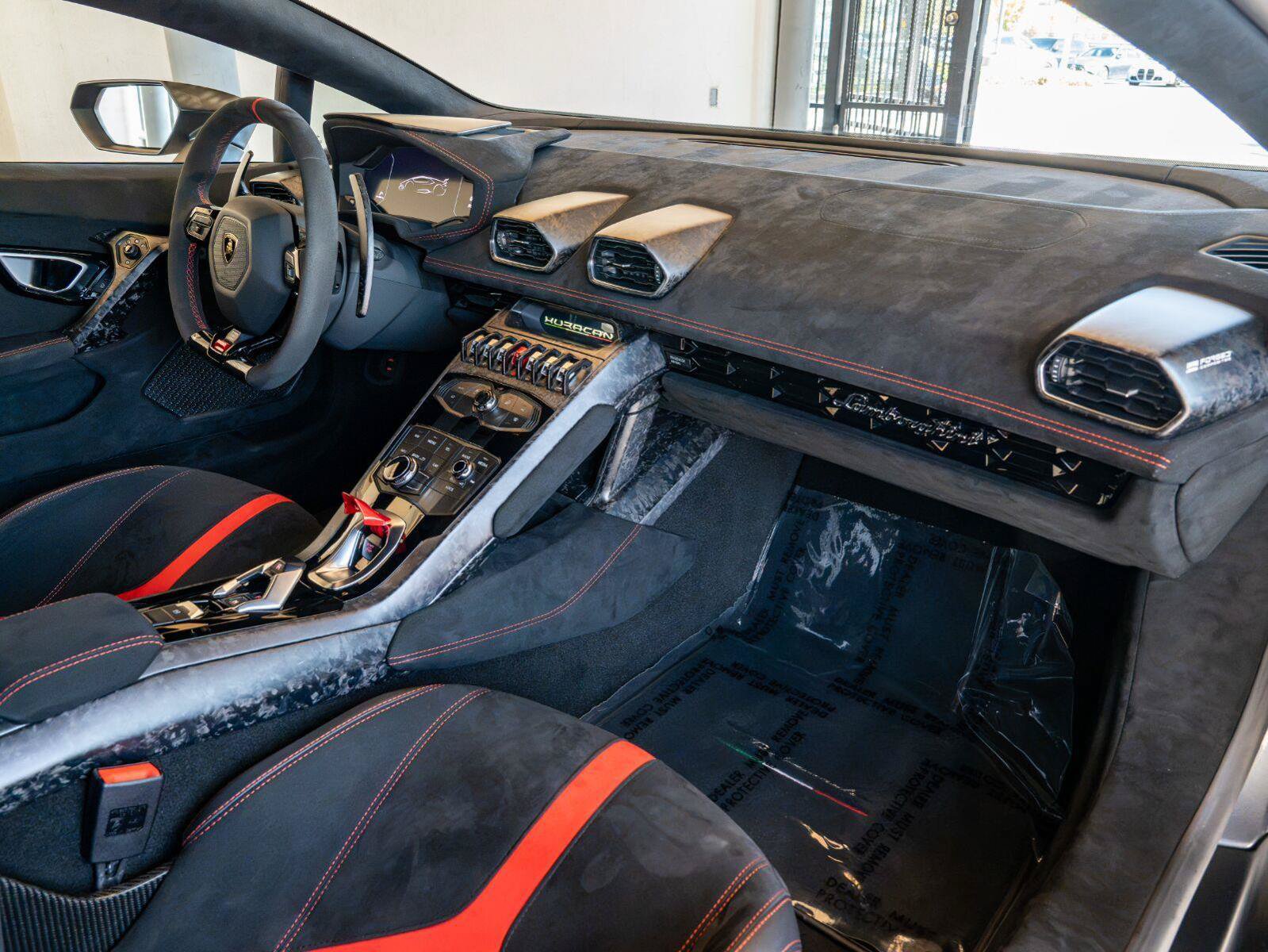 Used 2018 Lamborghini Huracan Performante AWD/4WD image 73