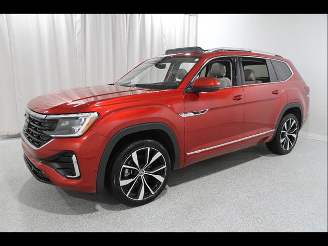 Certified 2024 Volkswagen Atlas SEL Premium R-Line image 3