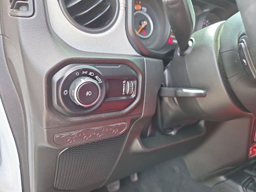 Used 2024 Jeep Wrangler Sport AWD/4WD image 21