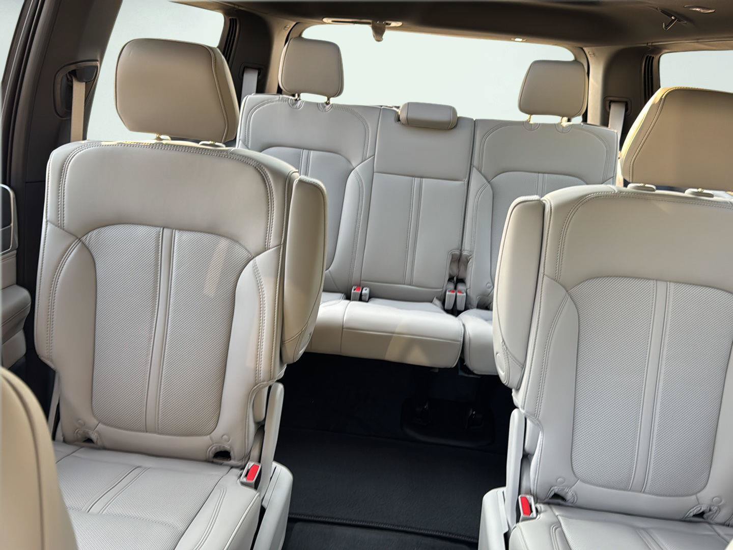 New 2026 Jeep Grand Wagoneer Limited AWD/4WD image 4