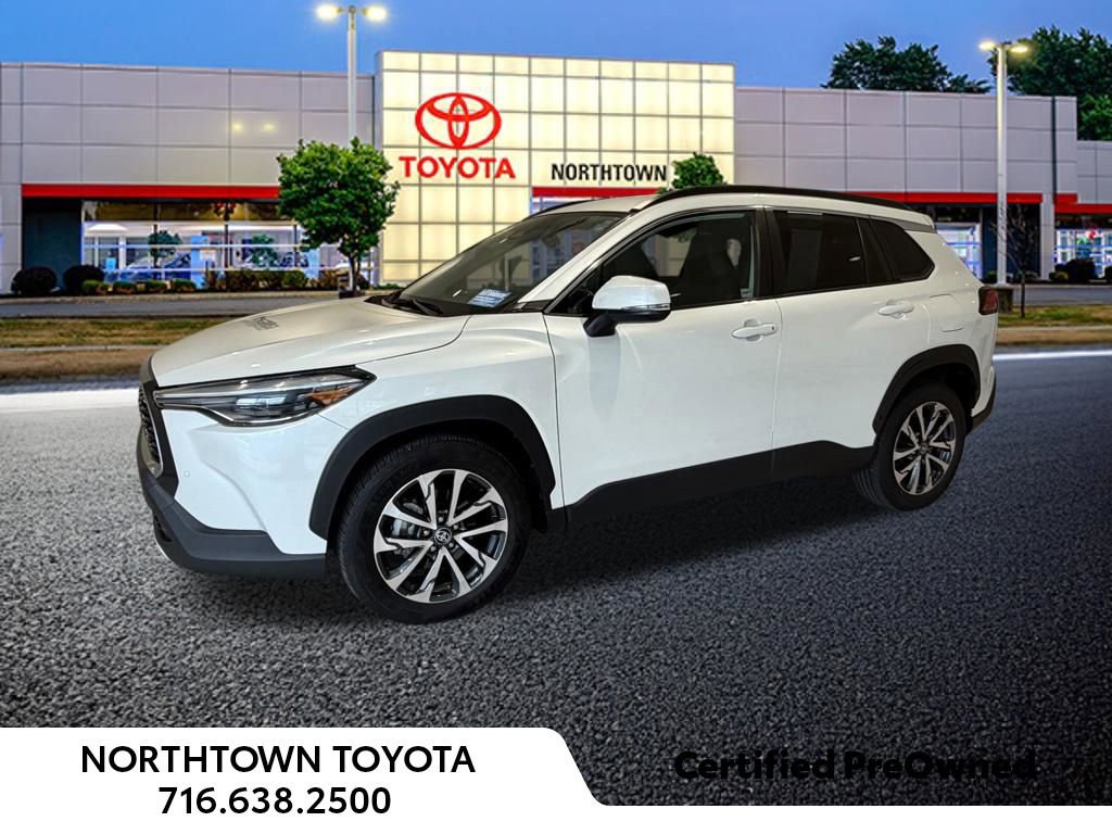 Used 2023 Toyota Corolla Cross XLE AWD/4WD image 1