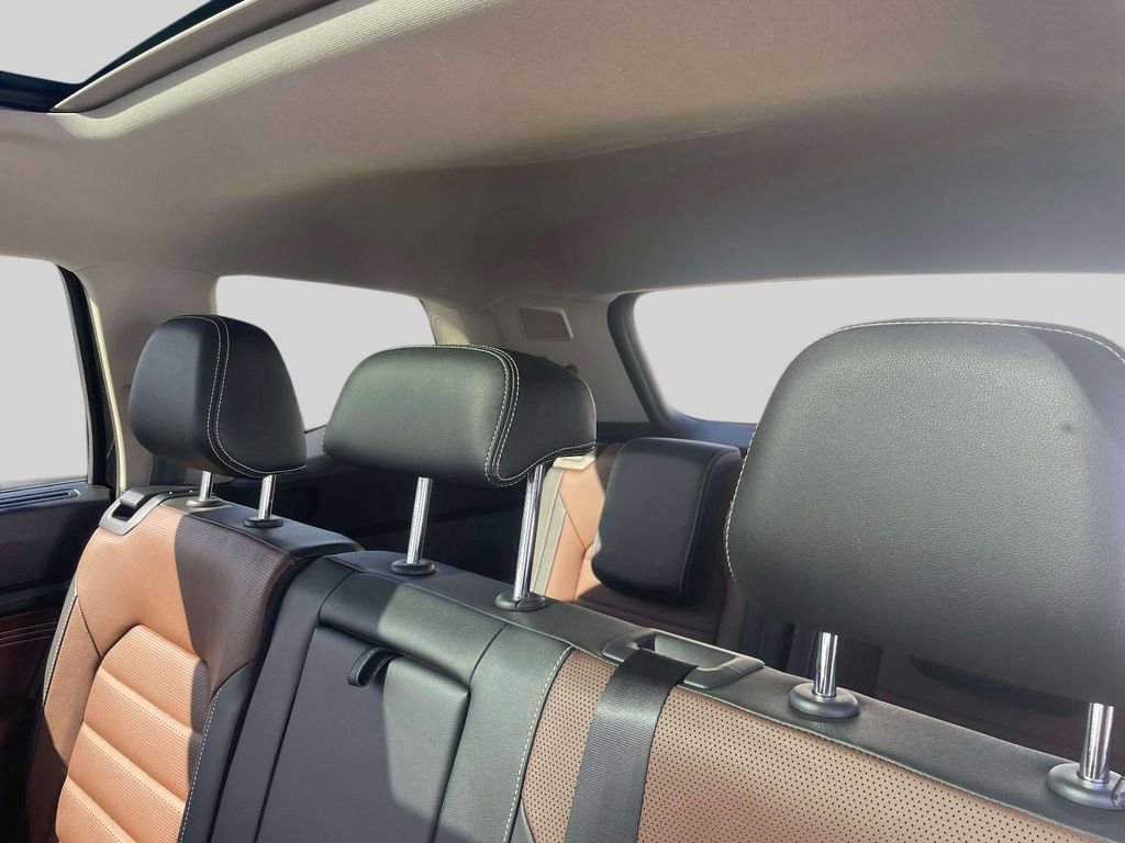 Used 2021 Volkswagen Atlas SEL Premium w/ MDO Package (Bench Seat) image 13