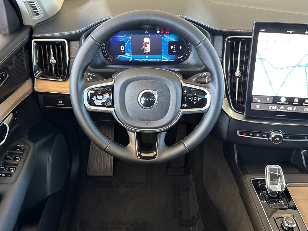 Certified 2026 Volvo XC90 B6 Plus AWD/4WD image 13
