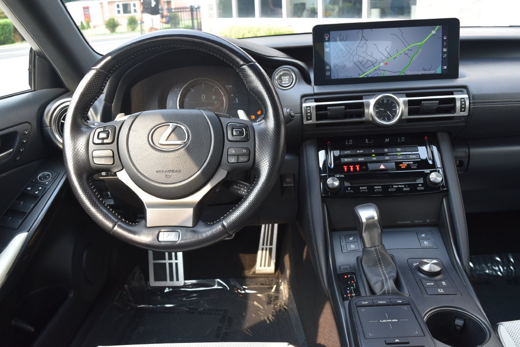 Used 2022 Lexus IS 350 F Sport w/ Navigation Package RWD image 10