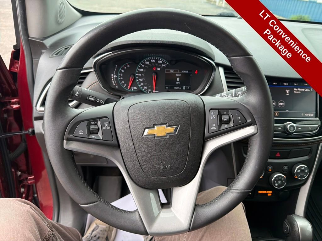 Used 2021 Chevrolet Trax LT w/ LT Convenience Package image 18