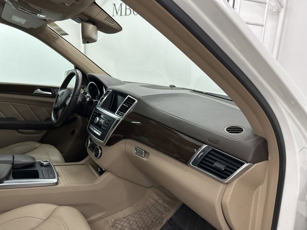 Certified 2016 Mercedes-Benz GL 450 4MATIC image 29