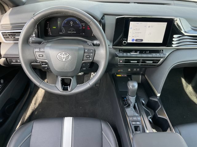 Used 2026 Toyota Camry SE FWD image 12