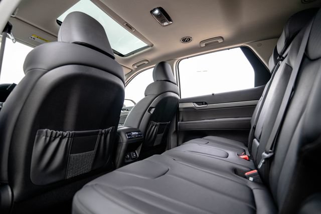 Certified 2025 Hyundai Palisade SEL FWD image 33