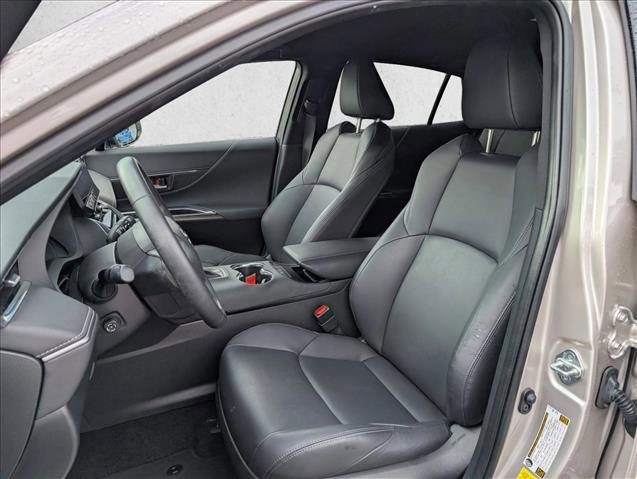 Certified 2023 Toyota Venza XLE image 13