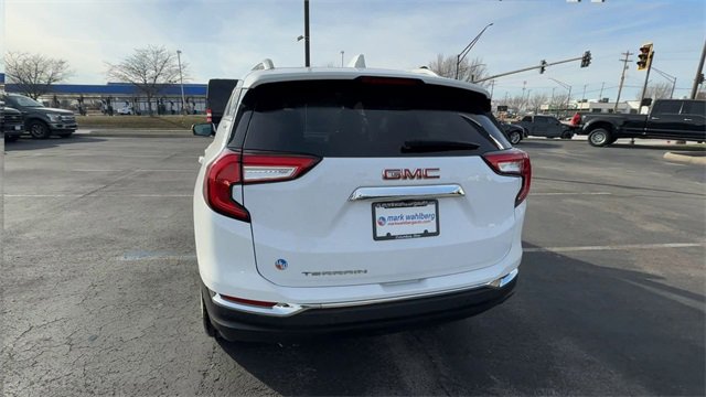 Used 2022 GMC Terrain SLT w/ Infotainment Package II image 7