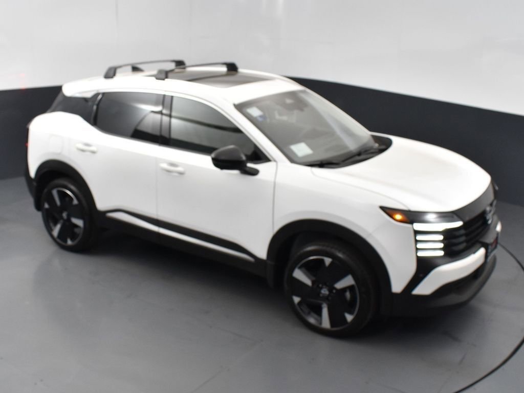 New 2026 Nissan Kicks SR w/ SR Premium Package FWD image 44