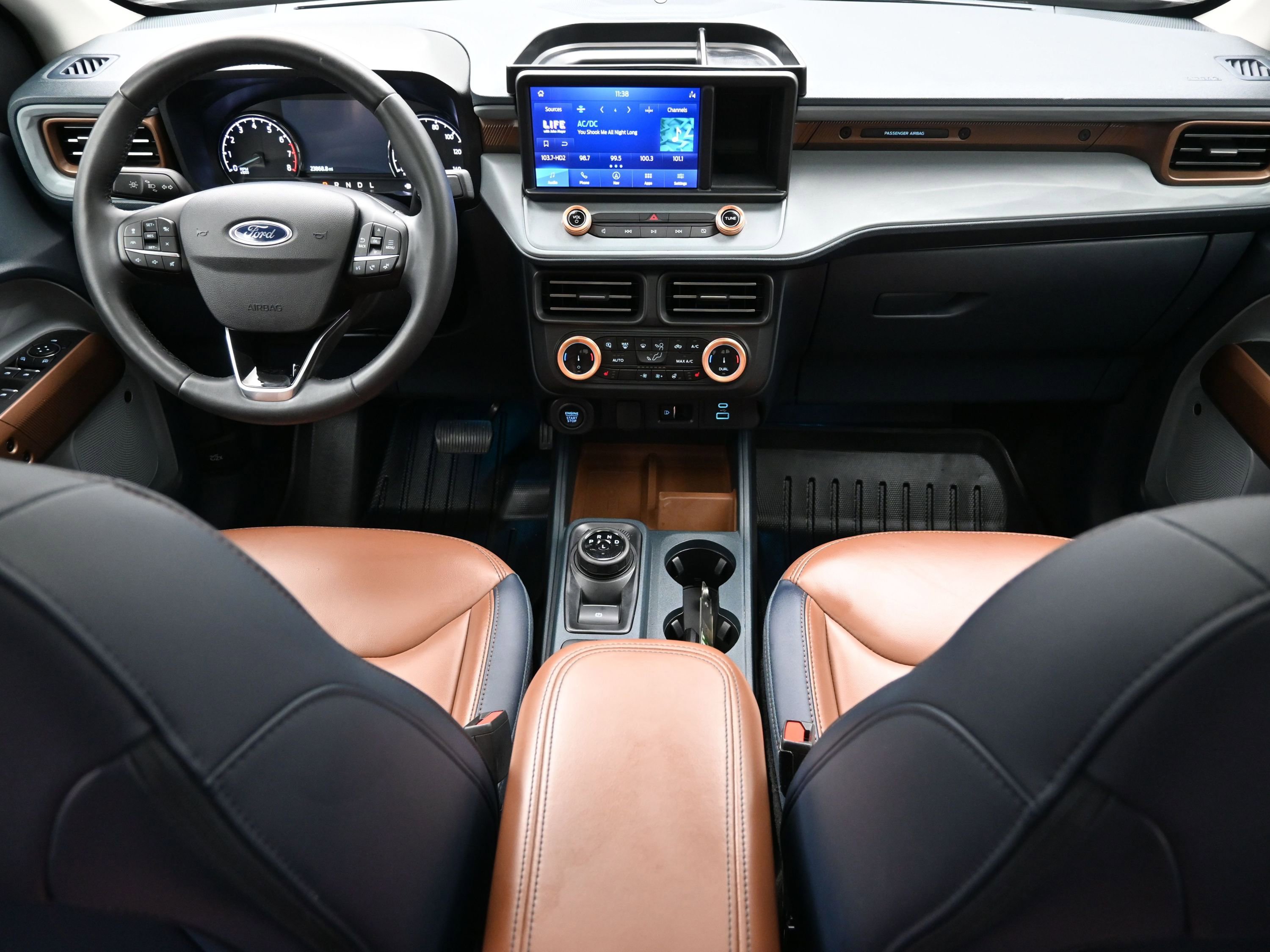 Used 2024 Ford Maverick Lariat AWD/4WD image 14