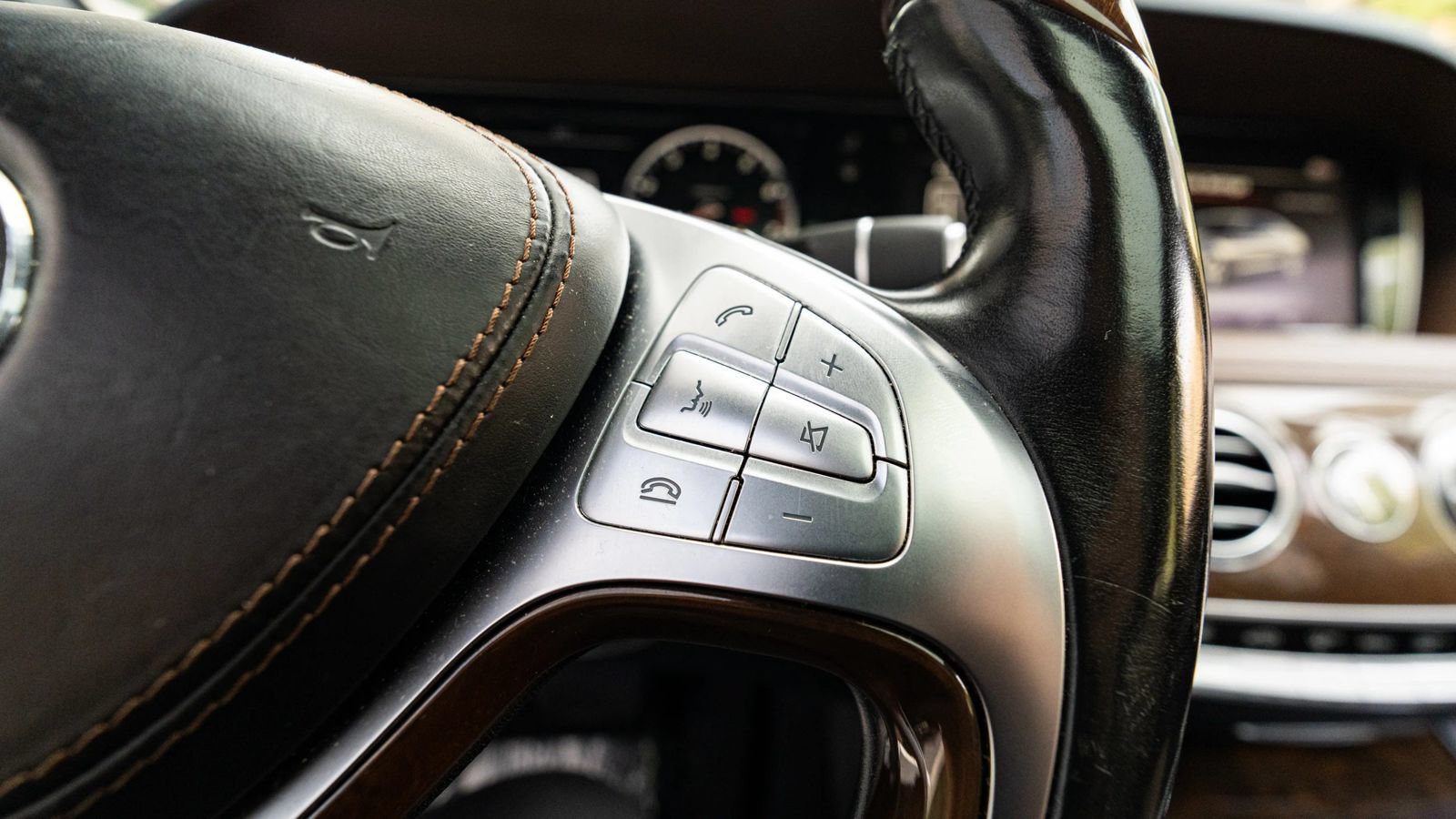 Used 2015 Mercedes-Benz S 550 4MATIC Sedan image 45