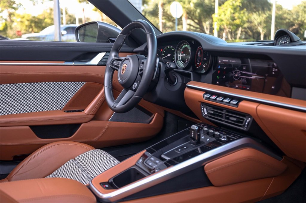 Used 2024 Porsche 911 Turbo S image 40