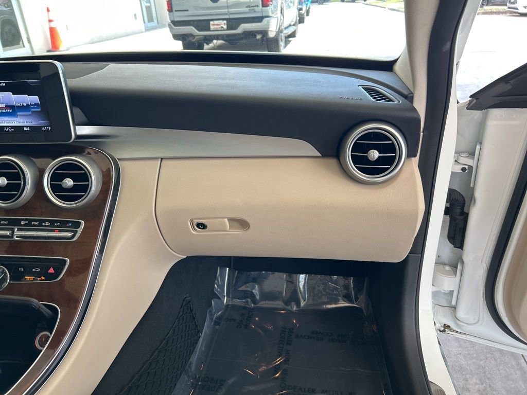 Used 2018 Mercedes-Benz C 300 4MATIC Sedan image 22